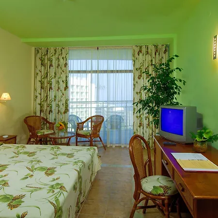 Helios Hotel 4*